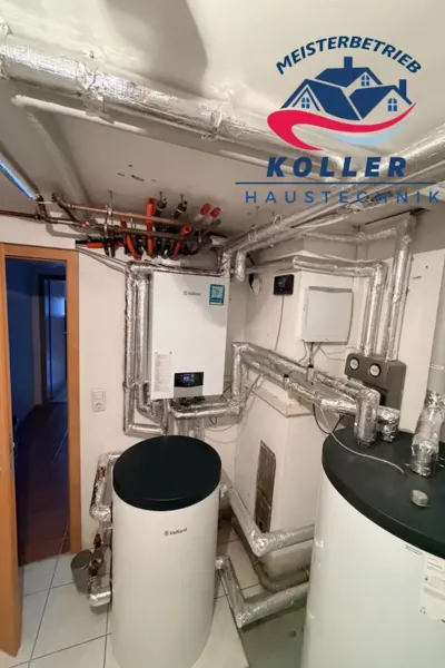 Heiztechnik der Vaillant aroTHERM plus Wärmepumpe mit Pufferspeicher in Lappersdorf